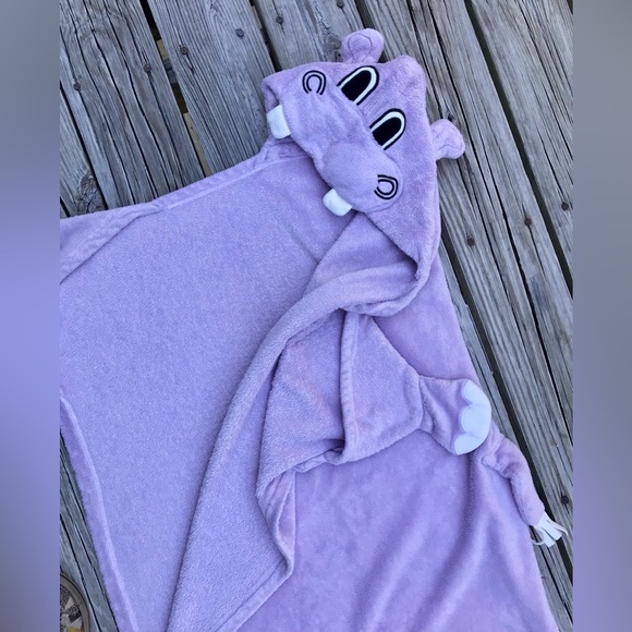 Kids Room STOCKBRIDGE HOME Purple Hooded Hippo Fuzzy Plush Blanket Throw Large